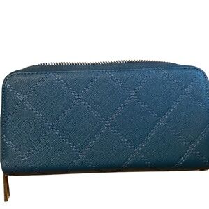 Women's Light Blue Quilted  Faux Leather Zip Around Long Wallet